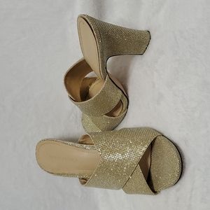 MARC FISHER Sequin slip on block heel sandal 9M (Ss31)